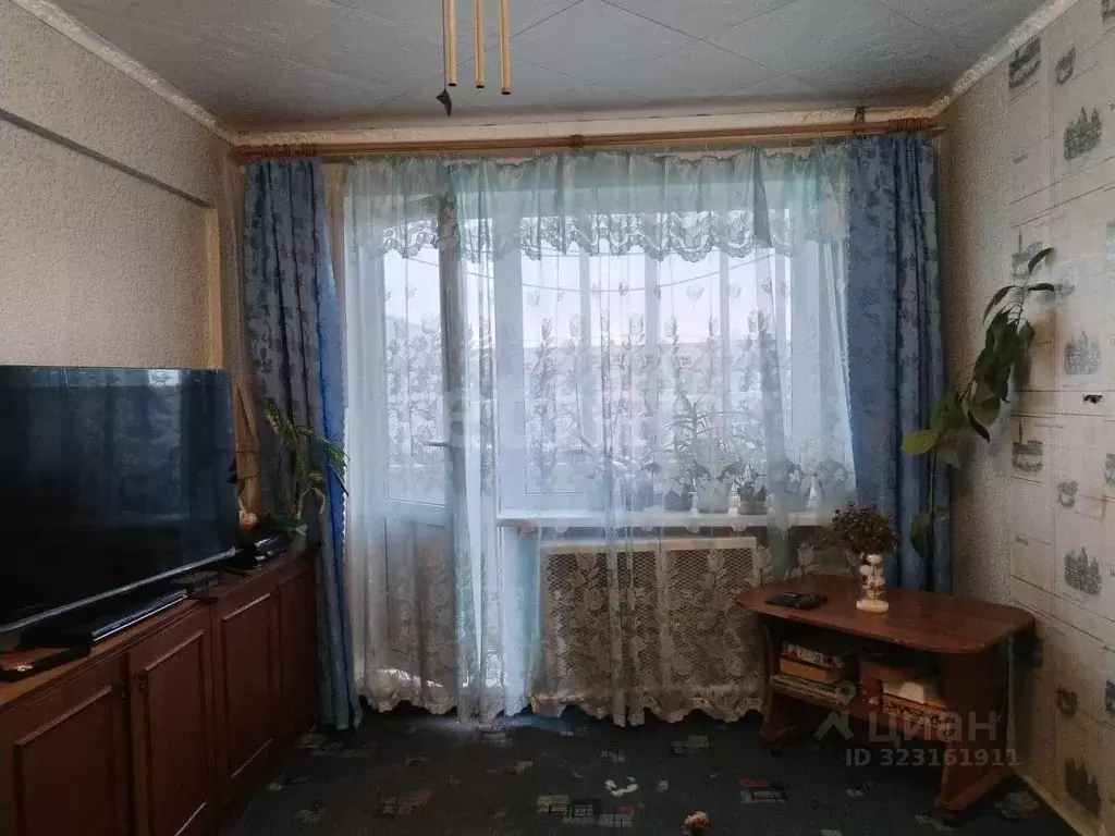 3-к кв. Вологодская область, пос. Майский 8 (59.4 м) - Фото 1