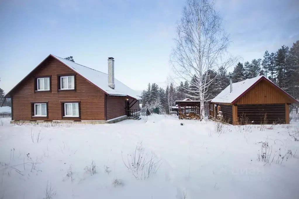 Дом в Свердловская область, Кировградский муниципальный округ, пос. ... - Фото 1