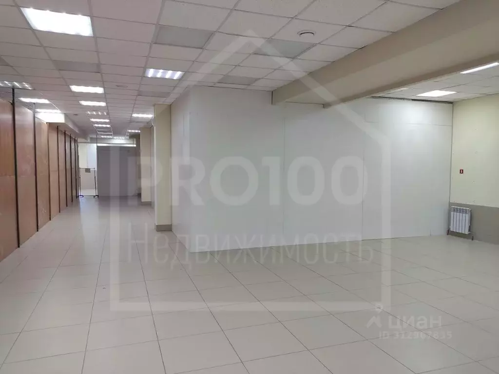 Помещение свободного назначения в Омская область, Омск бул. ... - Фото 1