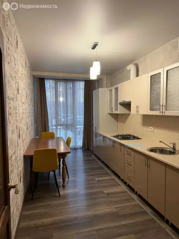 1-комнатная квартира: Владикавказ, улица Шамиля Джикаева, 10 (49 м) - Фото 2