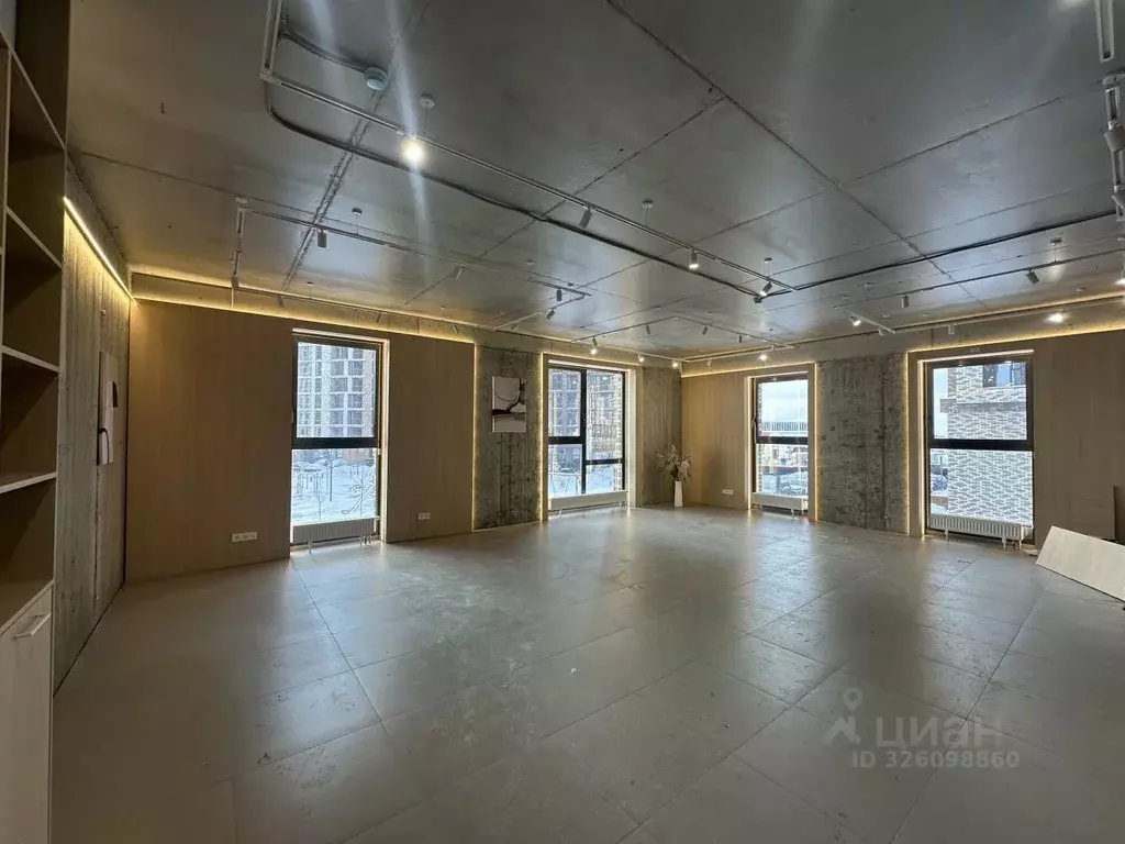 Помещение свободного назначения в Татарстан, Казань Бухарская ул., ... - Фото 1