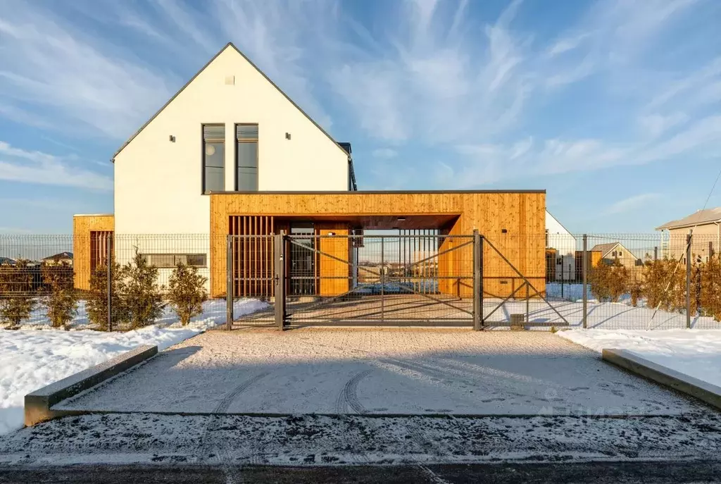 Дом в Ленинградская область, Ломоносовский район, Виллозское городское ... - Фото 1