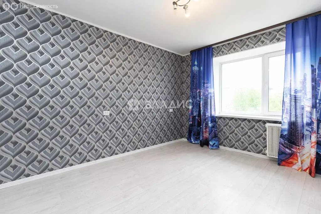1к в 4-комнатной квартире (13 м) - Фото 0