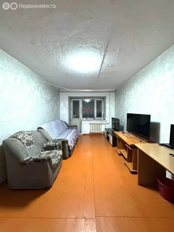 3-комнатная квартира: Кызыл, улица Дружбы, 15 (56.7 м) - Фото 1