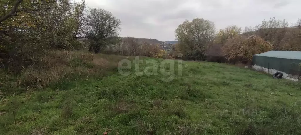 Участок в Крым, Симферопольский район, Перовское с/пос, с. ... - Фото 1