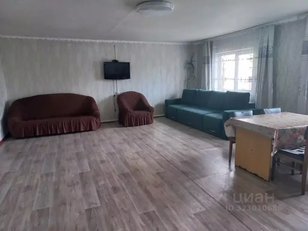 Дом в Бурятия, Тункинский район, пос. Аршан ул. Пушкина, 40А (50 м) - Фото 1