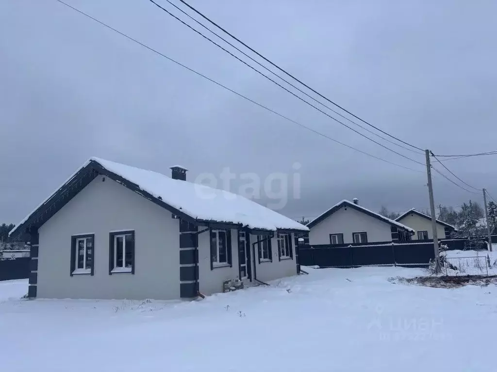 Дом в Кировская область, Слободской район, Шиховское с/пос, д. ... - Фото 2