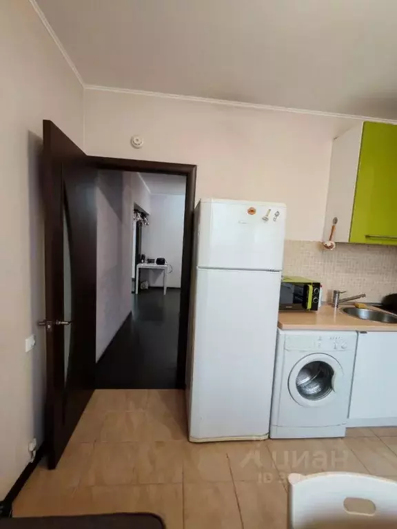 Комната Москва ул. Академика Янгеля, 3к2 (10.0 м) - Фото 2