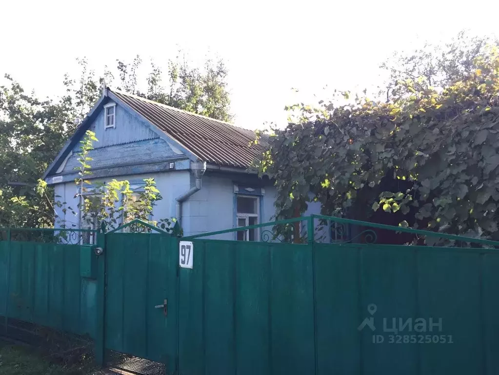 Дом в Краснодарский край, Кущевская ст-ца ул. Луначарского, 97 (51 м) - Фото 1