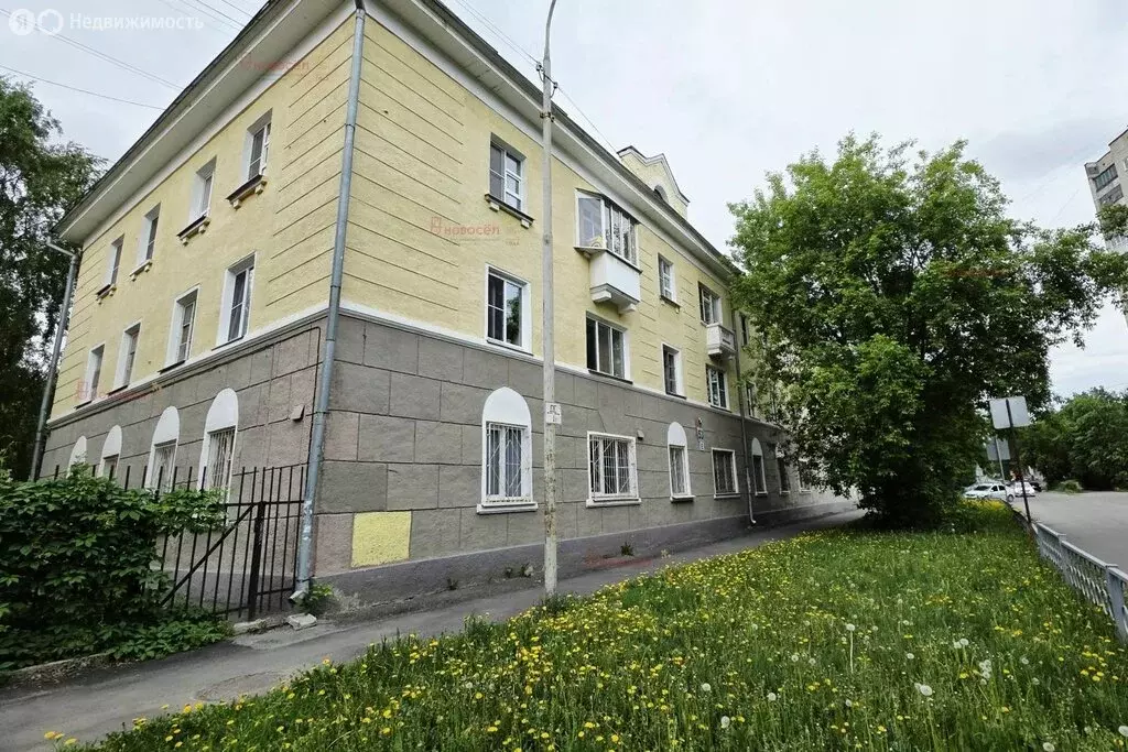 3-комнатная квартира: Екатеринбург, улица Калинина, 53 (77 м) - Фото 2
