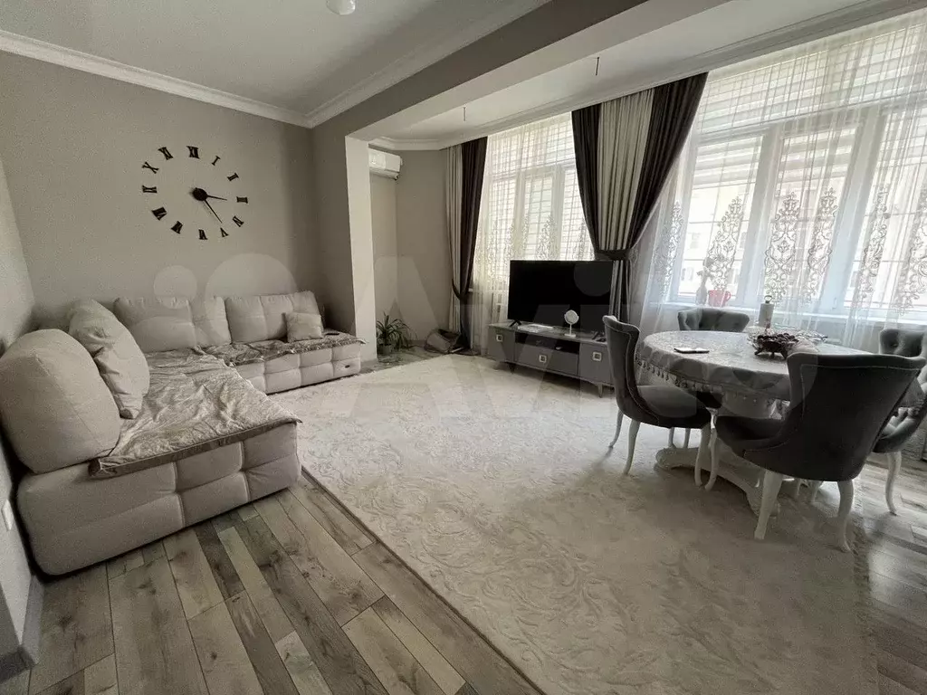 3-к. квартира, 70 м, 3/14 эт. - Фото 0