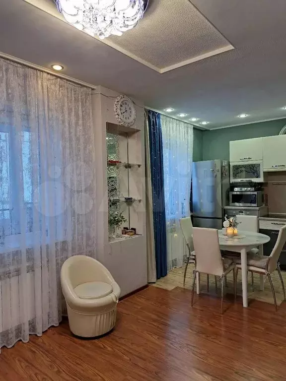 3-к. квартира, 70 м, 5/5 эт. - Фото 1