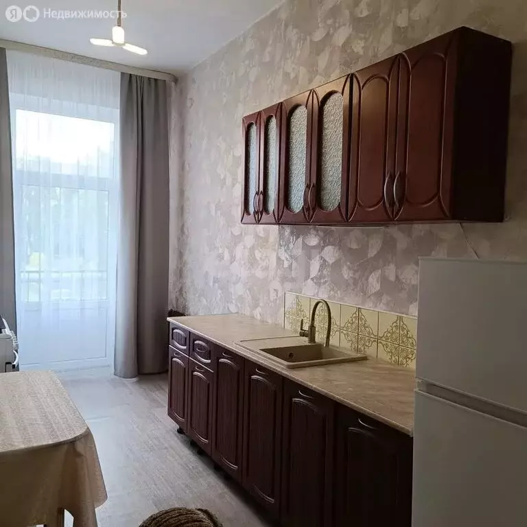 3-комнатная квартира: Гусев, улица Менделеева, 8 (112.6 м) - Фото 0
