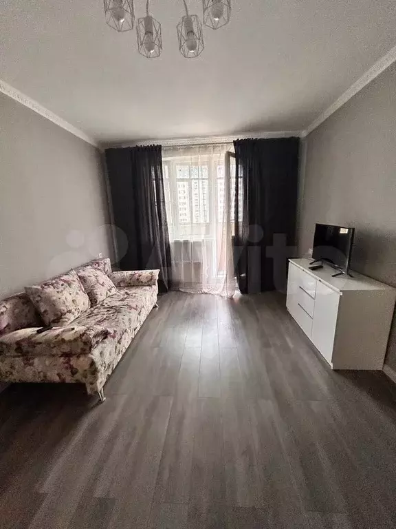 1-к. квартира, 37,8 м, 8/17 эт. - Фото 0