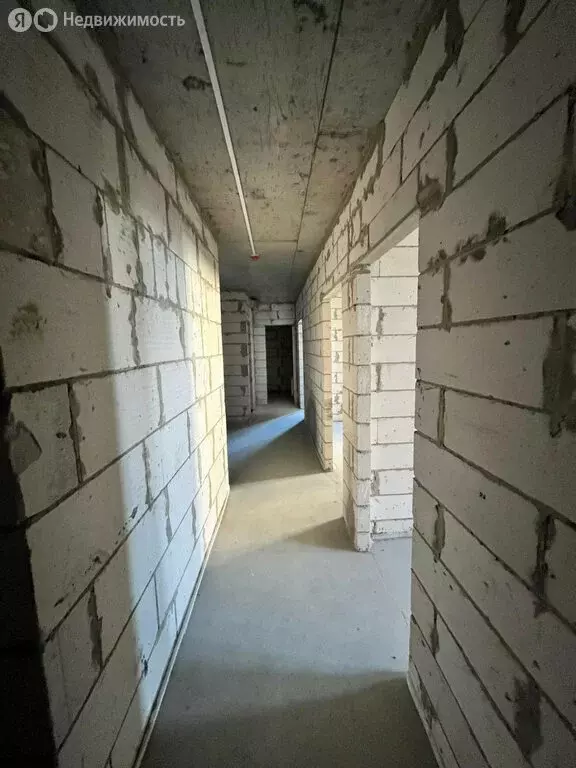 2-комнатная квартира: Курск, проспект Вячеслава Клыкова, 9В (72.7 м) - Фото 2