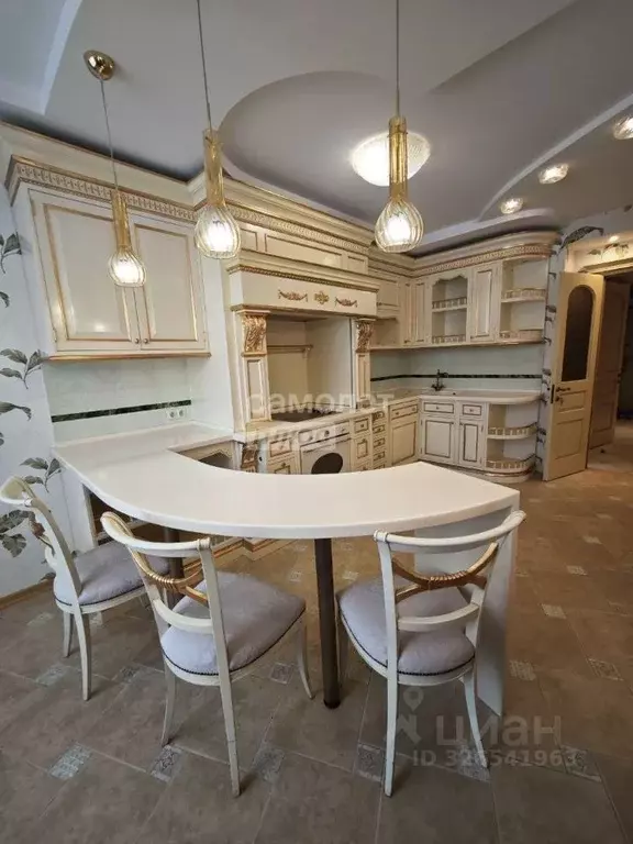 3-к кв. Свердловская область, Екатеринбург ул. Энгельса, 15 (142.0 м) - Фото 2