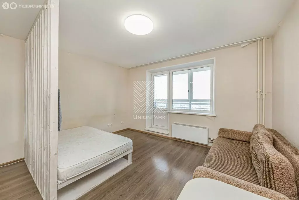 Квартира-студия: Челябинск, улица Петра Столыпина, 15 (24 м) - Фото 1