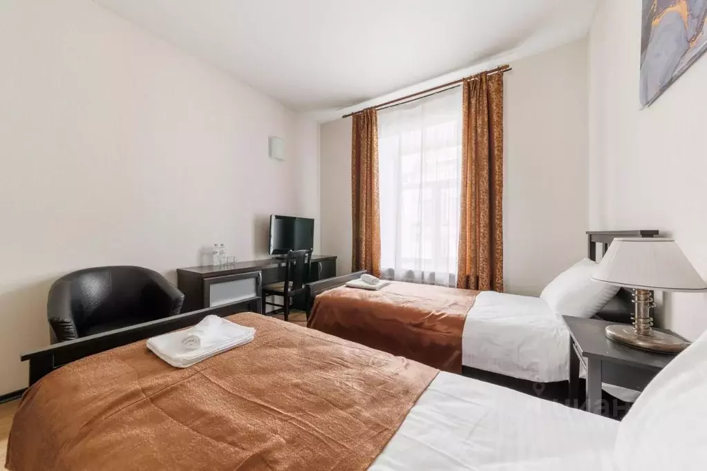 Комната Санкт-Петербург Гороховая ул., 5 (21.0 м) - Фото 1