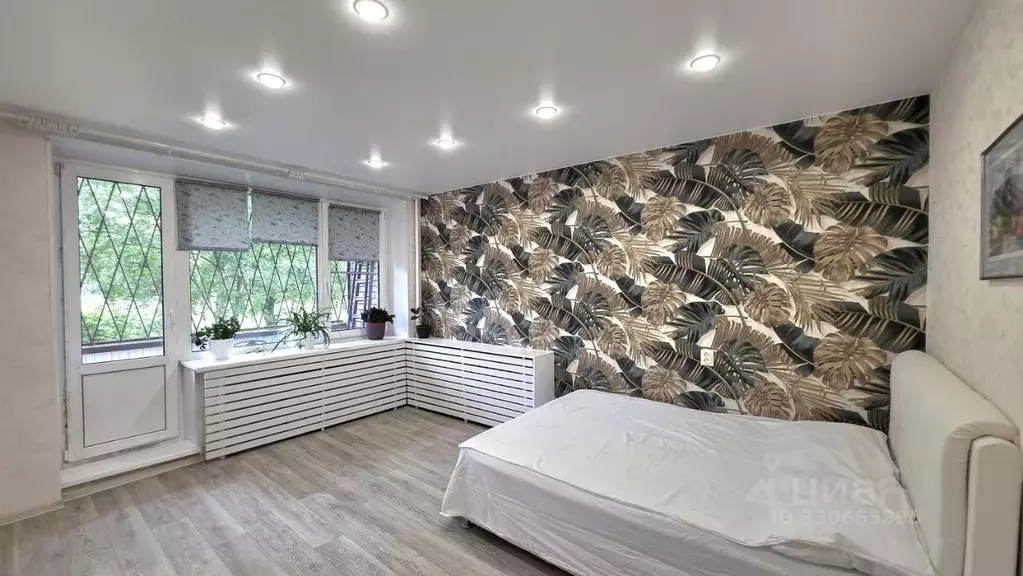 Комната Санкт-Петербург ул. Орджоникидзе, 33 (18.0 м) - Фото 1