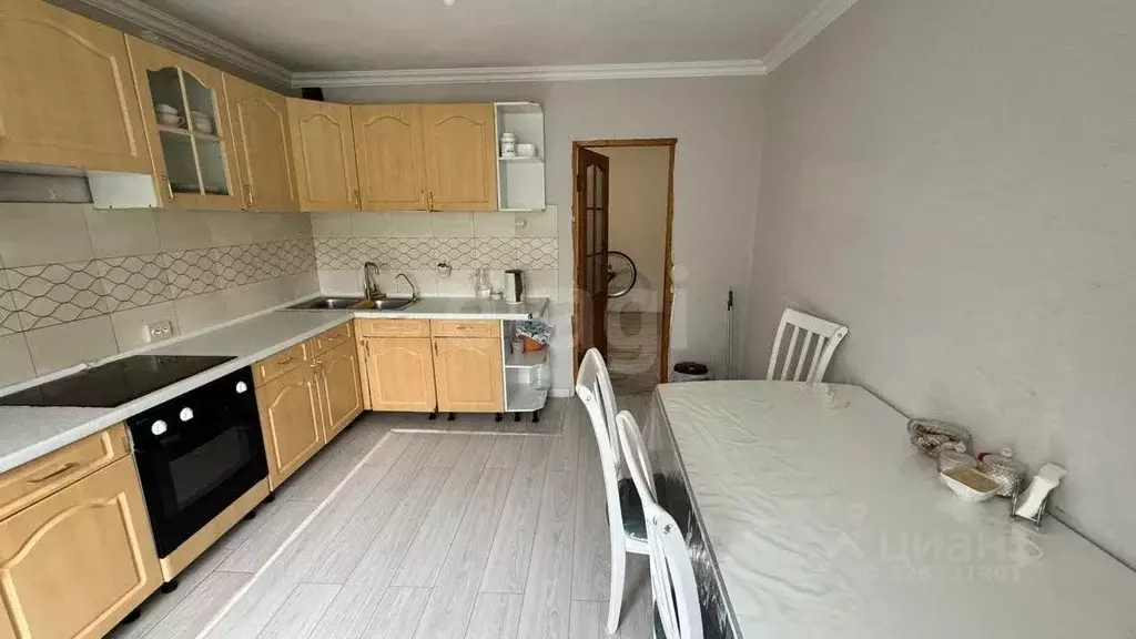 4-к кв. Тюменская область, Тюмень ул. 50 лет Октября, 30 (104.4 м) - Фото 1