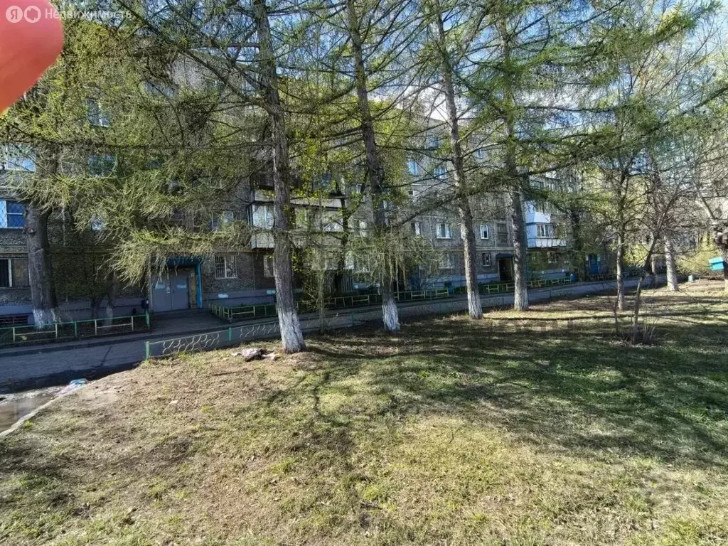 3-комнатная квартира: Челябинск, улица Куйбышева, 25 (67 м) - Фото 1