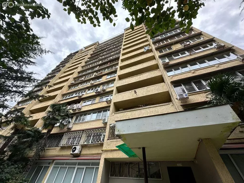 3-комнатная квартира: Сочи, микрорайон Центральный, улица Островского, ... - Фото 0