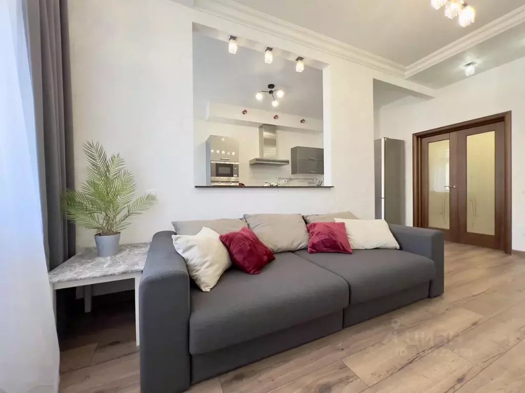 2-к кв. Санкт-Петербург Каменноостровский просп., 40а (79.5 м) - Фото 1