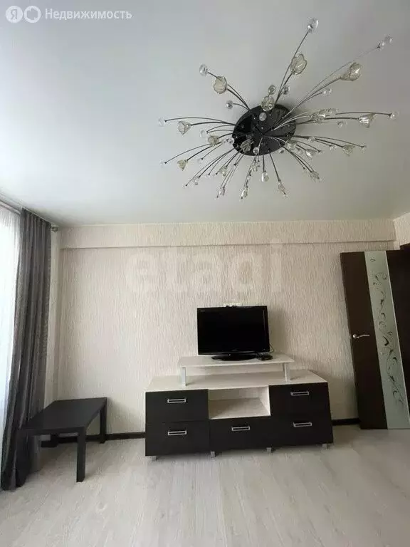 3-комнатная квартира: Вологда, улица Дзержинского, 29 (50 м) - Фото 1