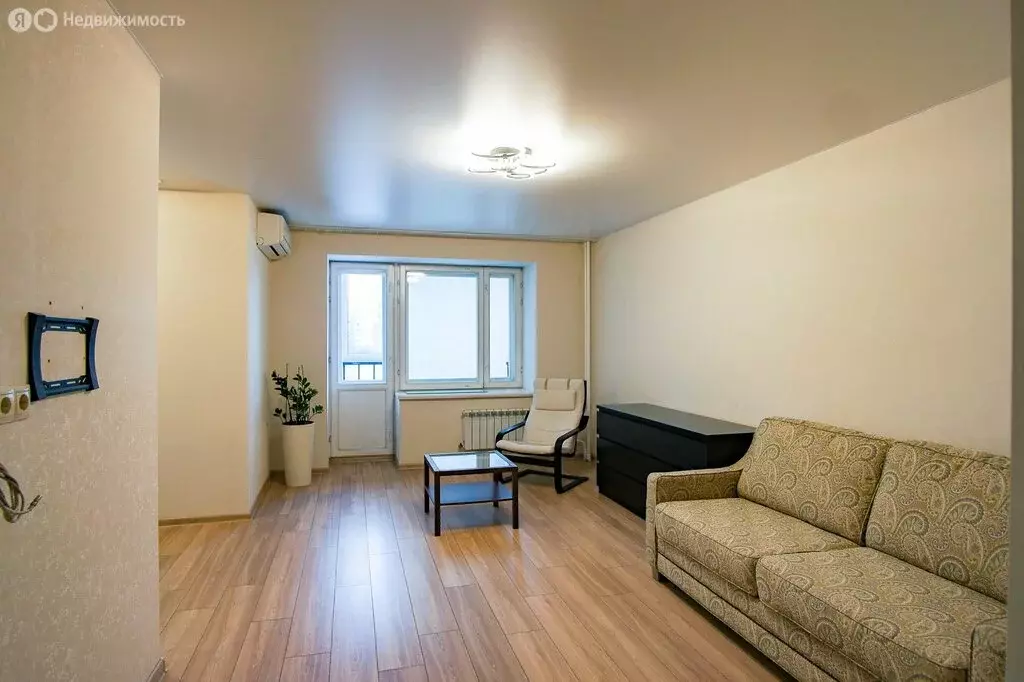 1-комнатная квартира: Екатеринбург, улица Академика Шварца, 14 (43.2 ... - Фото 2