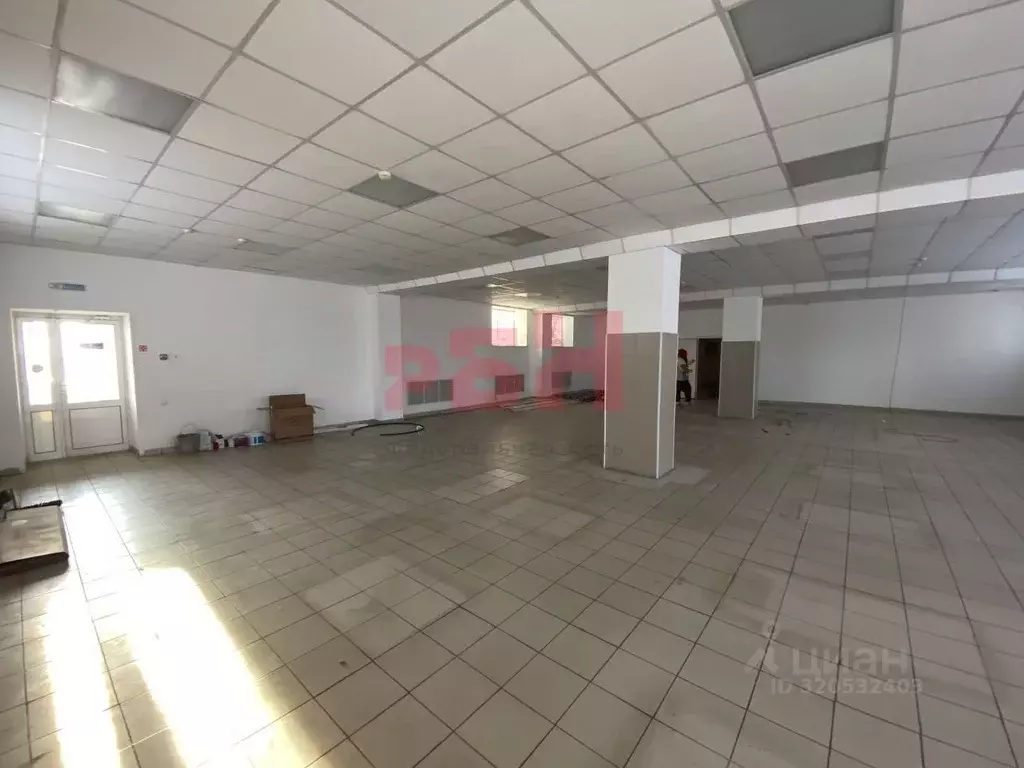 Помещение свободного назначения в Курганская область, Курган ул. ... - Фото 2