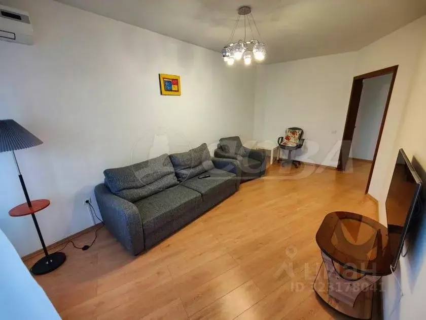 2-к кв. Тюменская область, Тюмень ул. Грибоедова, 6к1 (60.0 м) - Фото 1