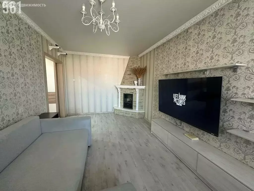 2-комнатная квартира: Черногорск, улица Генерала Тихонова, 11 (55.5 м) - Фото 0