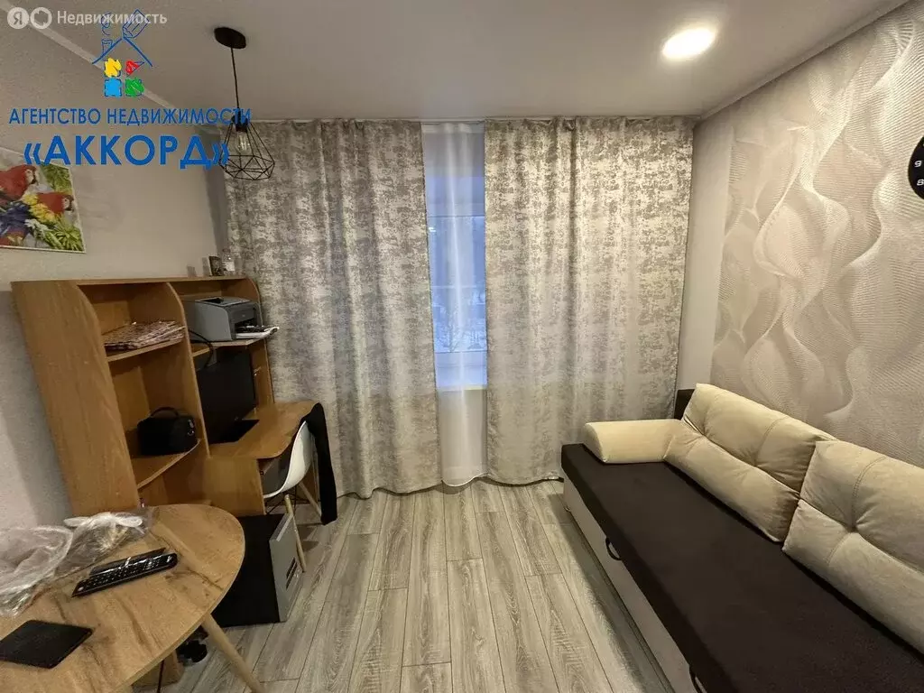 Квартира-студия: Барнаул, улица Эмилии Алексеевой, 13А (18 м) - Фото 1