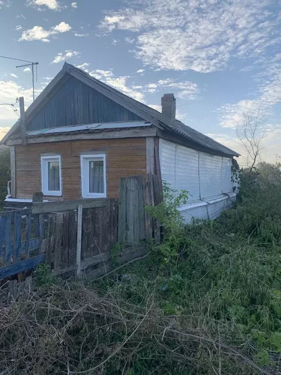 Дом в Саратовская область, Энгельсский район, с. Красный Яр ул. Ленина ... - Фото 2