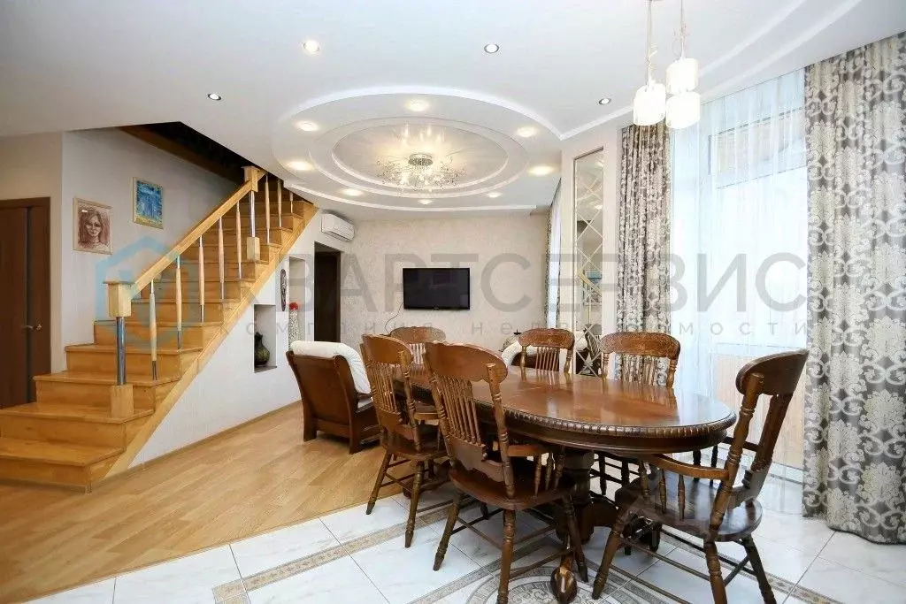 6-к кв. Омская область, Омск ул. Дианова, 16 (183.0 м) - Фото 1