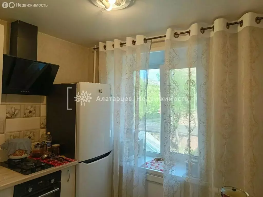 3-комнатная квартира: Томск, улица Косарева, 25 (62 м) - Фото 1
