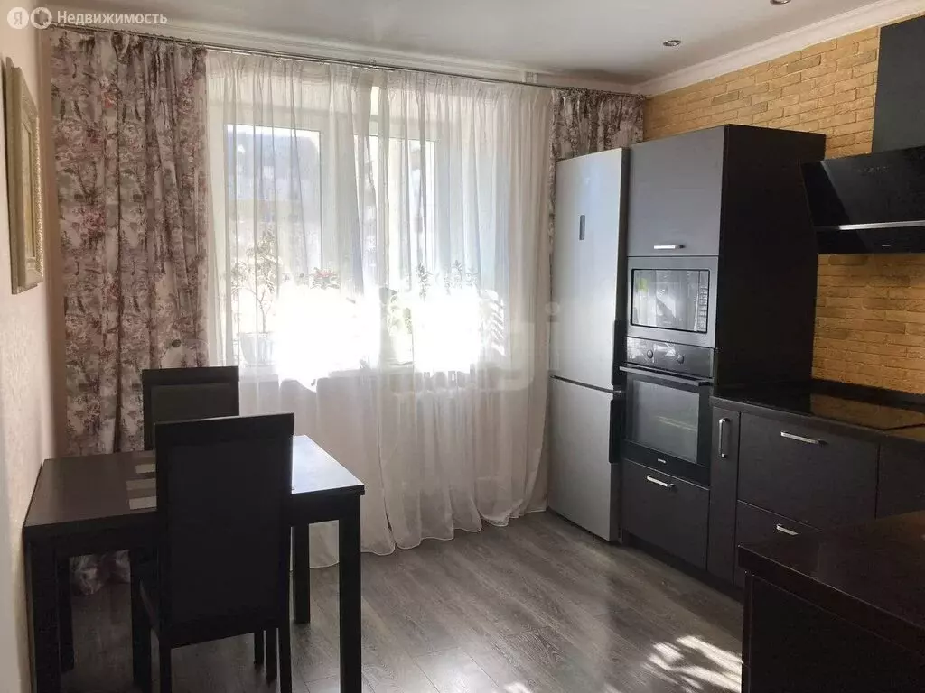 1-комнатная квартира: Тюмень, улица Избышева, 6 (38.5 м) - Фото 1