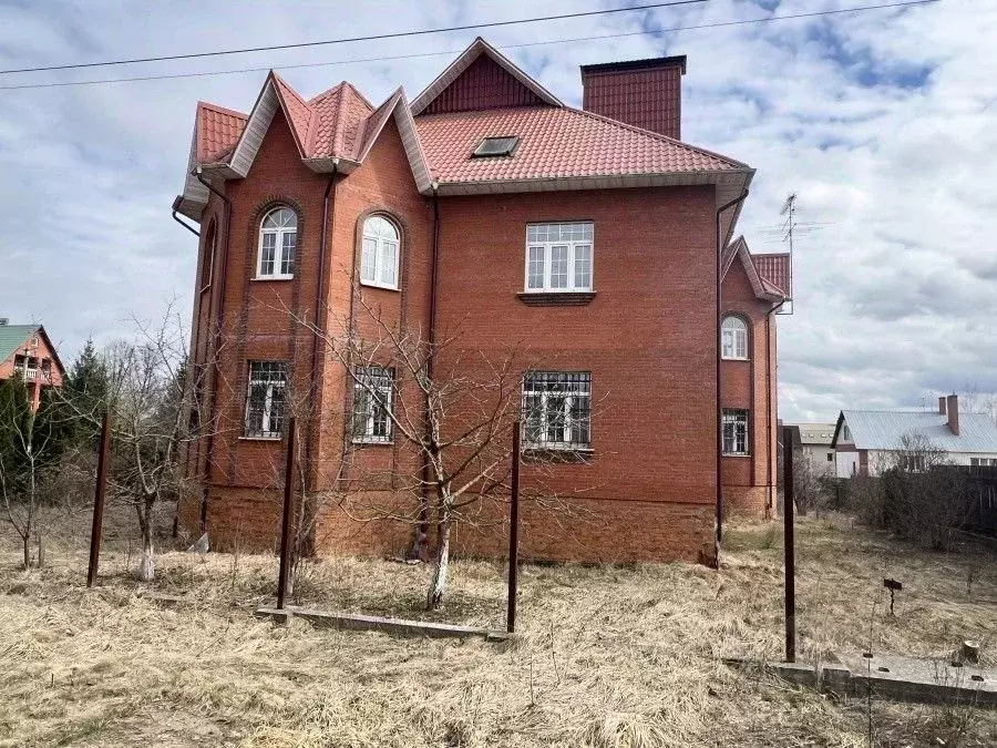 Дом в Московская область, Истра Южный мкр, ул. Речная, 1 (664 м) - Фото 1