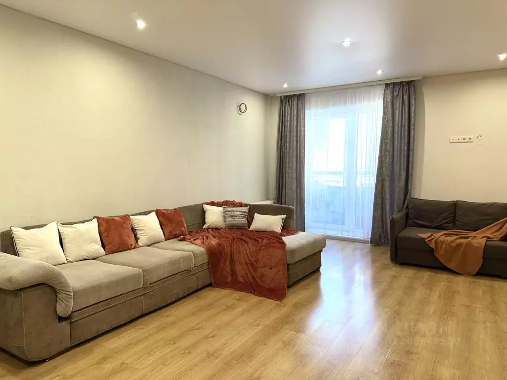 1-к кв. Тюменская область, Тюмень ул. Мельникайте, 150 (57.0 м) - Фото 2