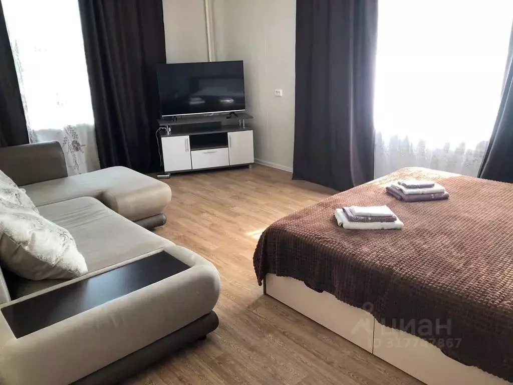 2-к кв. Красноярский край, Зеленогорск ул. Бортникова, 42 (58.0 м) - Фото 0