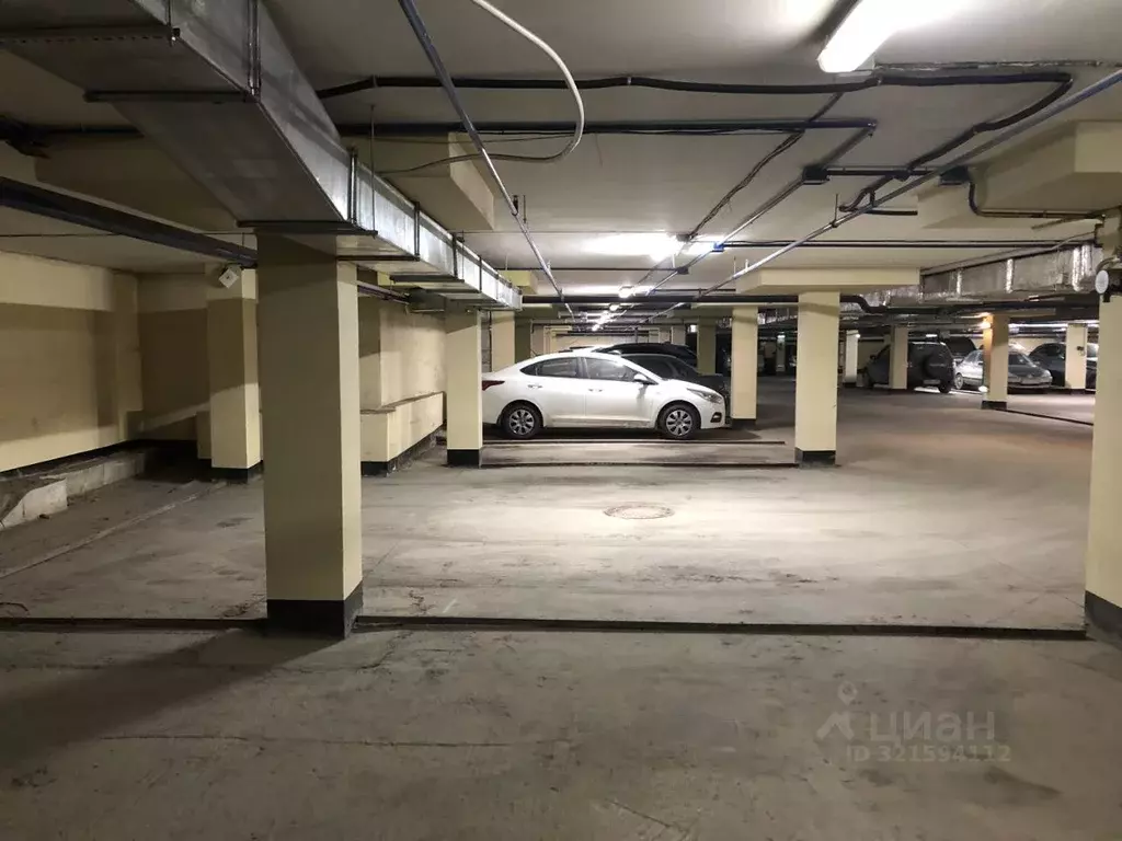 Гараж в Свердловская область, Екатеринбург ул. 8 Марта, 194 (5 м) - Фото 2