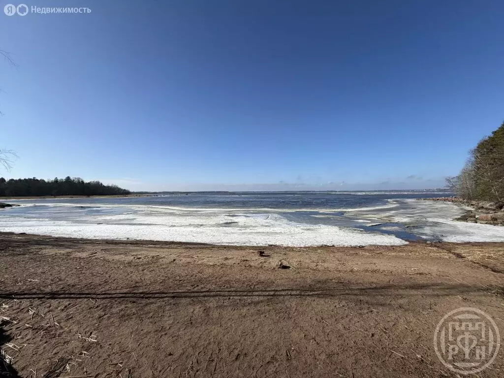 Участок в Ленинградская область, Выборг (12 м) - Фото 1