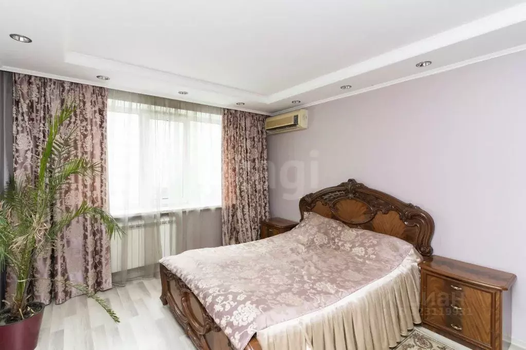 3-к кв. Тюменская область, Тюмень 6-й мкр, ул. Валерии Гнаровской, 8 ... - Фото 1