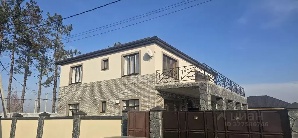 Коттедж в Ставропольский край, Ессентуки ул. Покровская, 57 (231 м) - Фото 1