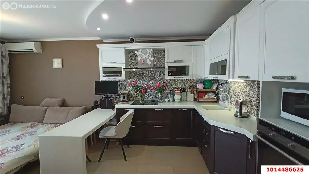 3-комнатная квартира: Краснодар, 3-я Целиноградская улица, 16 (85 м) - Фото 0