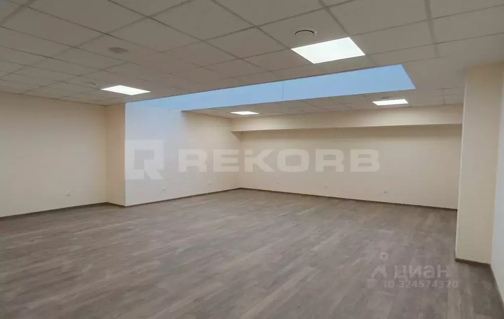 Офис в Санкт-Петербург Новолитовская ул., 15Г (920 м) - Фото 1