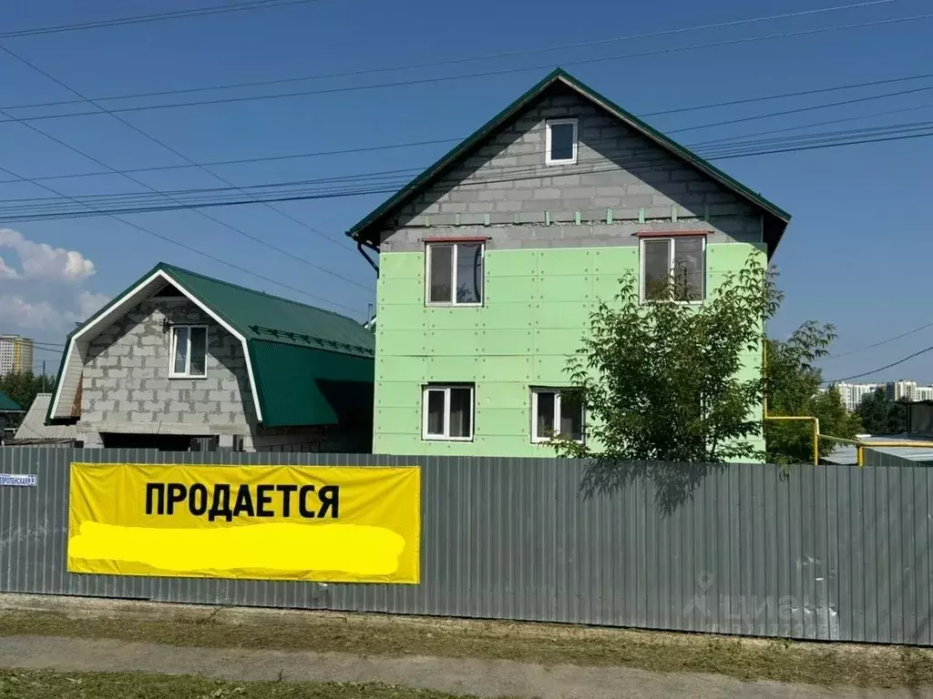 Дом в Свердловская область, Екатеринбург муниципальное образование, ... - Фото 1