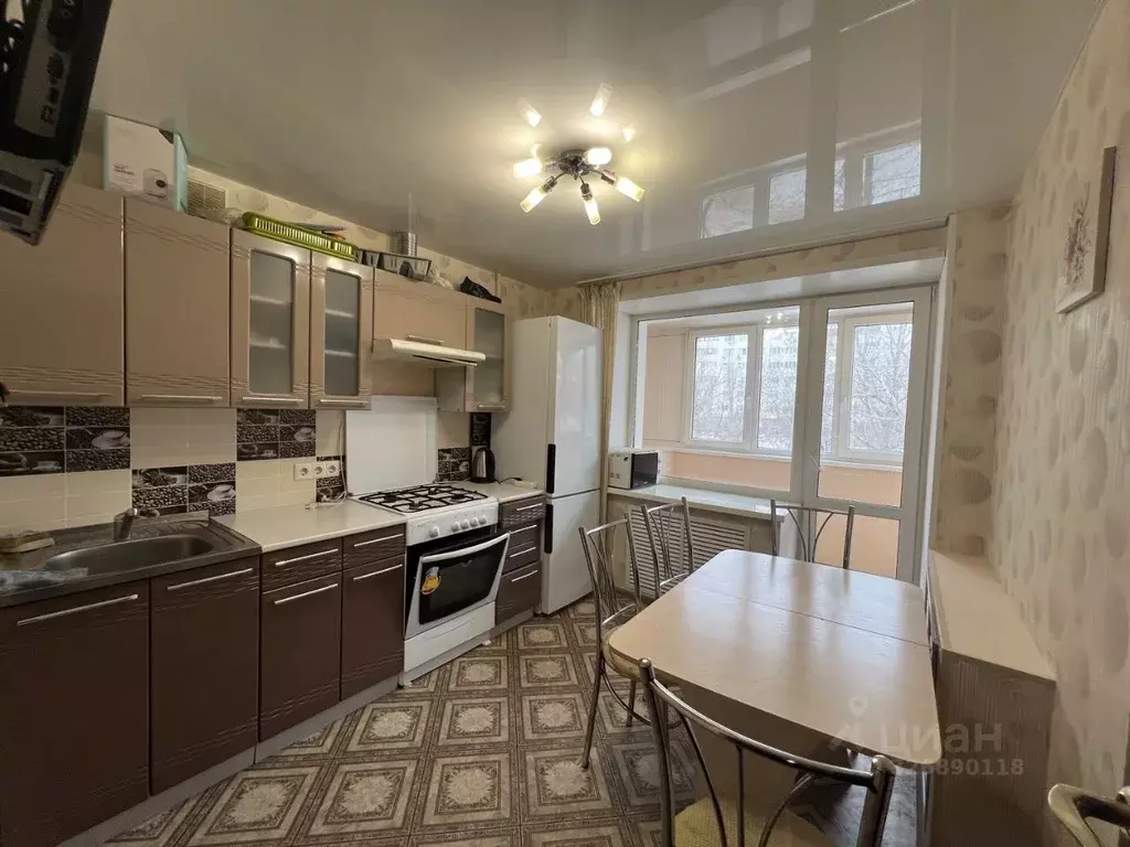 2-к кв. Волгоградская область, Волгоград ул. Пархоменко, 17 (46.8 м) - Фото 2