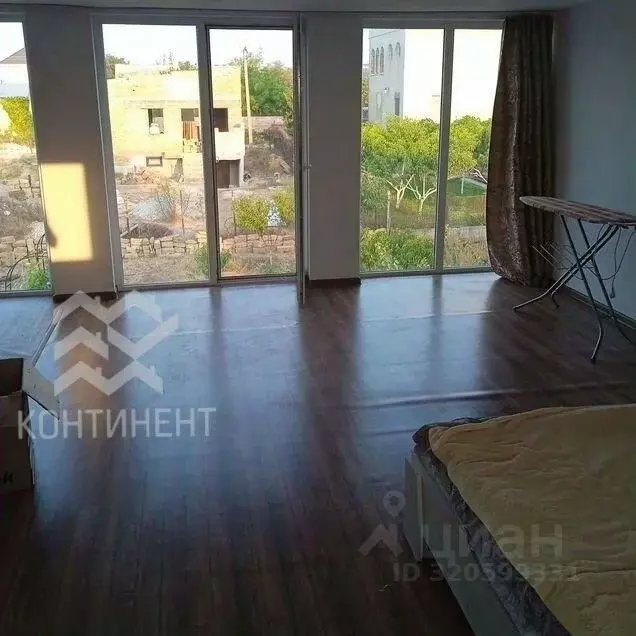 Дом в Крым, Сакский район, Суворовское с/пос, с. Великое  (103 м) - Фото 1