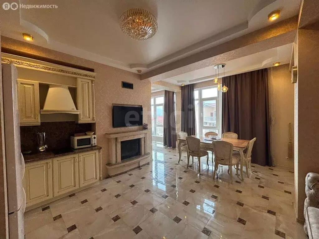 3-комнатная квартира: Алушта, Набережная улица, 24А (103.6 м) - Фото 2